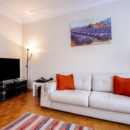 Cozy Flat Near Bagdat Street In Suadiye Istanbul Exterior photo