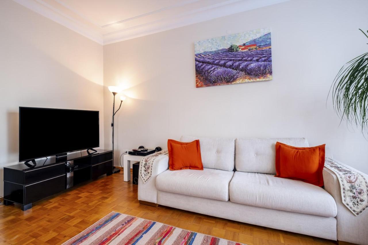 Cozy Flat Near Bagdat Street In Suadiye Istanbul Exterior photo